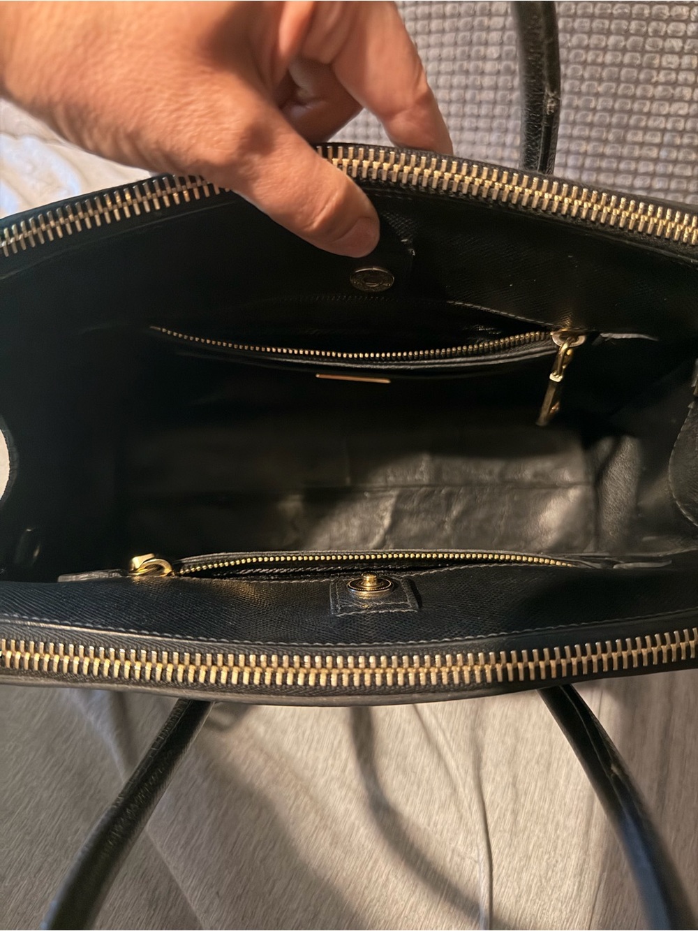Prada Black Saffiano Cuir Leather Dome Tote Handbag - Picture 10 of 16